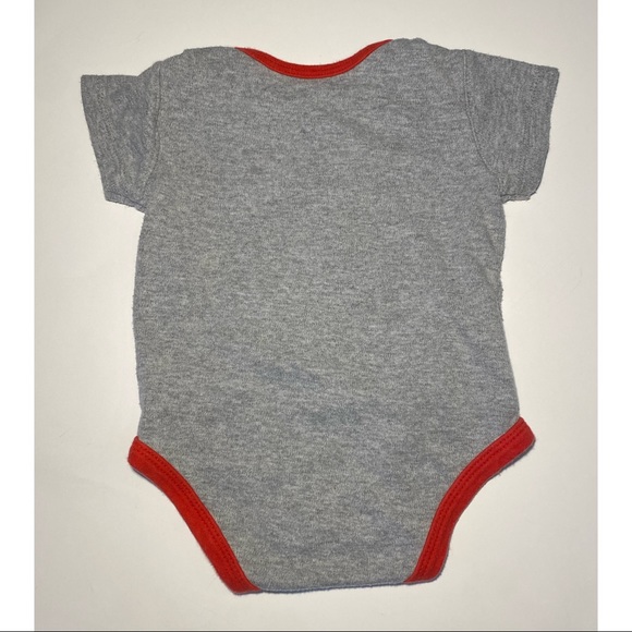 Majestic “Cincinnati Reds” Onesies - Picture 6 of 7